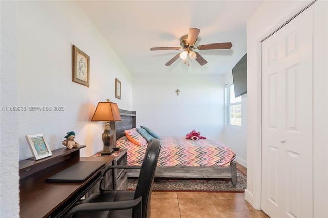 9021 NW 13th Street, Plantation, FL 33322