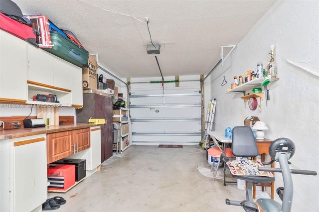 9021 NW 13th Street, Plantation, FL 33322