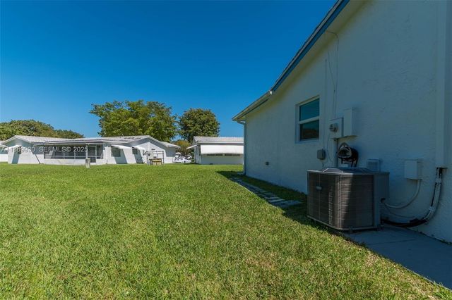 9021 NW 13th Street, Plantation, FL 33322
