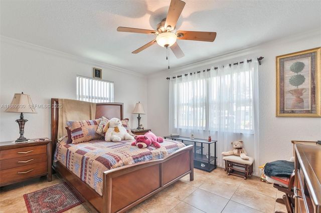 9021 NW 13th Street, Plantation, FL 33322