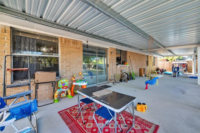 15410 Lindita Drive, Houston, TX 77083