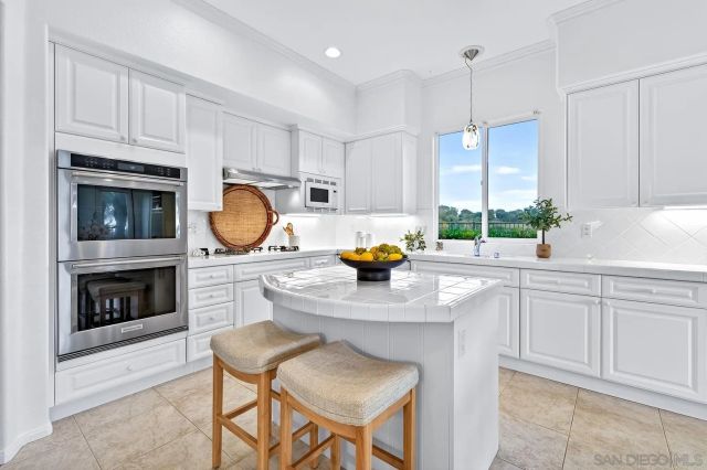 1349 Ranch Rd, Encinitas, CA 92024