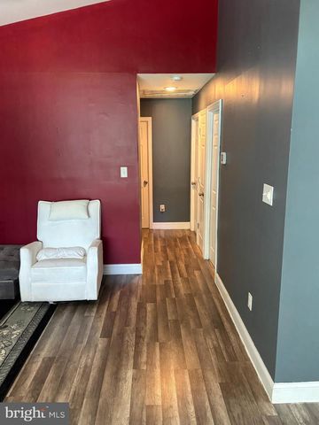 4 PATRICIA LN, Sicklerville, NJ 08081