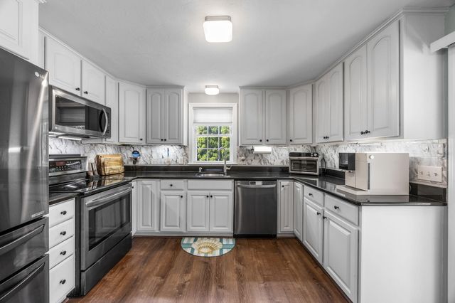81 Aunt Sophies Road, Brewster, MA 02631