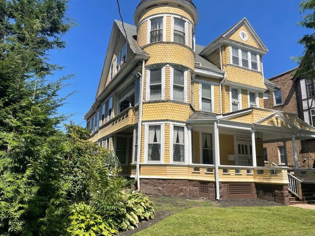 1455 Chapel Street, New Haven, CT 06511