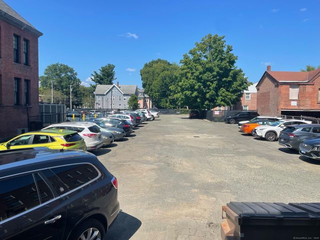 1455 Chapel Street, New Haven, CT 06511