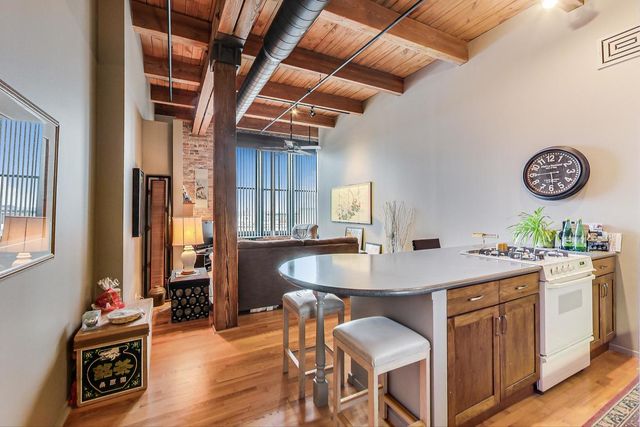728 W JACKSON Boulevard 817, Chicago, IL 60661