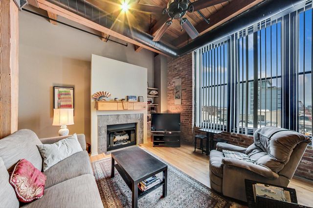 728 W JACKSON Boulevard 817, Chicago, IL 60661