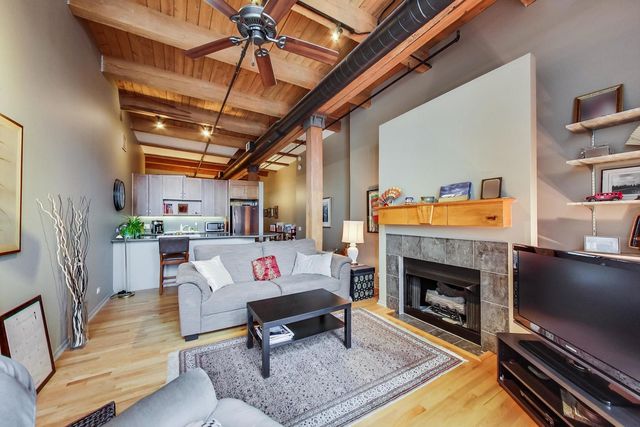 728 W JACKSON Boulevard 817, Chicago, IL 60661