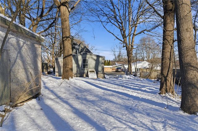 51 Pequot Avenue, Cumberland, RI 02864