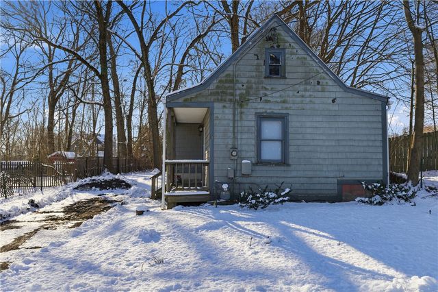 51 Pequot Avenue, Cumberland, RI 02864