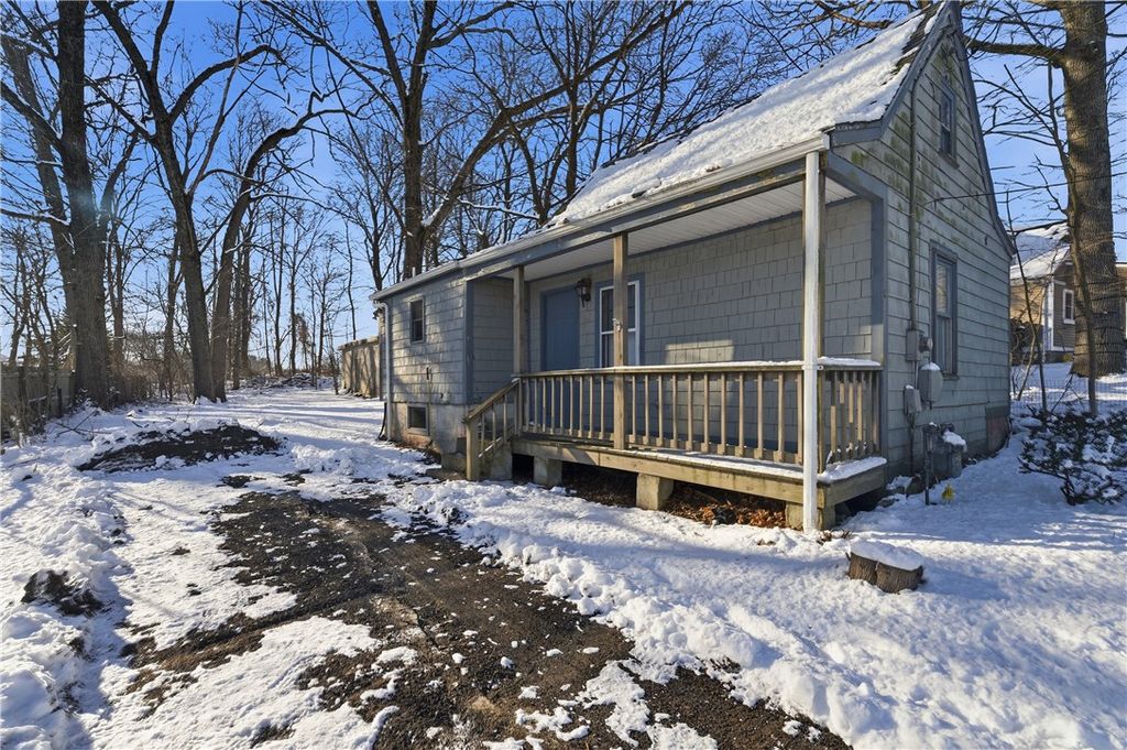 51 Pequot Avenue, Cumberland, RI 02864