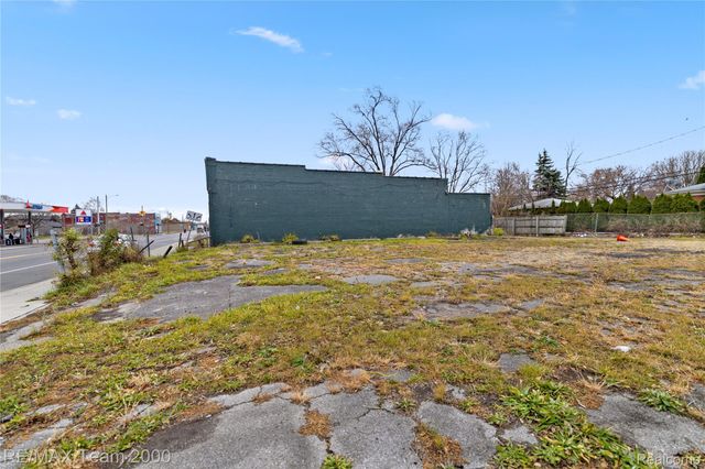 12735 W Chicago Street, Detroit, MI 48228