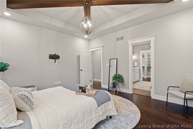 2605 W Deville Court, Floyds Knobs, IN 47119