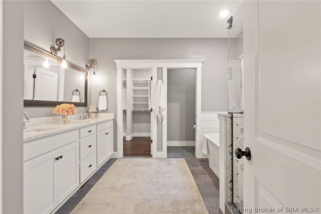 2605 W Deville Court, Floyds Knobs, IN 47119