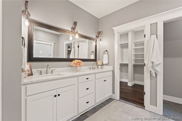 2605 W Deville Court, Floyds Knobs, IN 47119