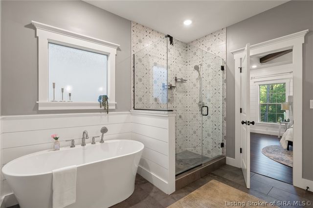 2605 W Deville Court, Floyds Knobs, IN 47119