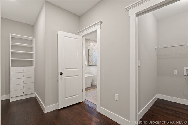 2605 W Deville Court, Floyds Knobs, IN 47119