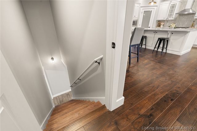 2605 W Deville Court, Floyds Knobs, IN 47119