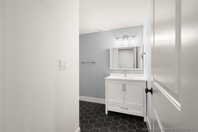 2605 W Deville Court, Floyds Knobs, IN 47119