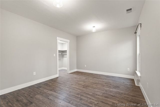 2605 W Deville Court, Floyds Knobs, IN 47119