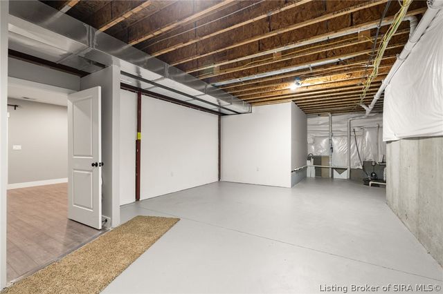 2605 W Deville Court, Floyds Knobs, IN 47119