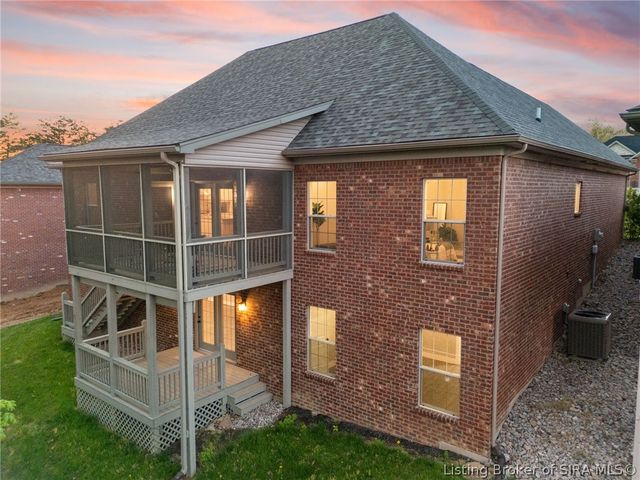2605 W Deville Court, Floyds Knobs, IN 47119