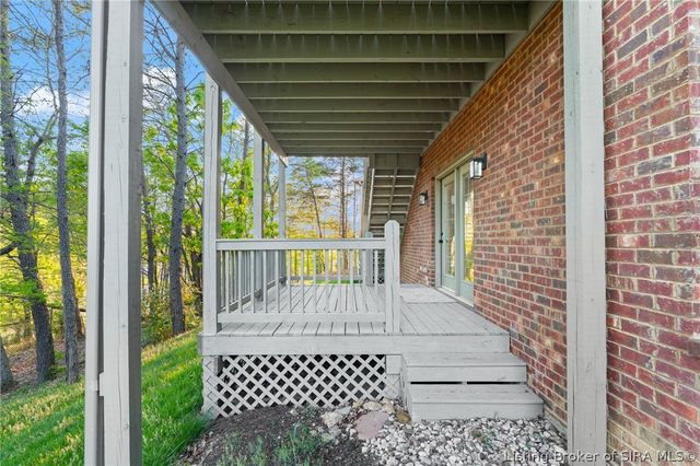 2605 W Deville Court, Floyds Knobs, IN 47119