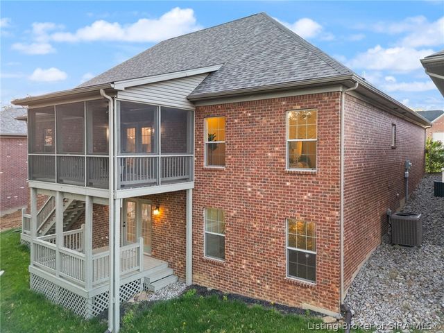 2605 W Deville Court, Floyds Knobs, IN 47119