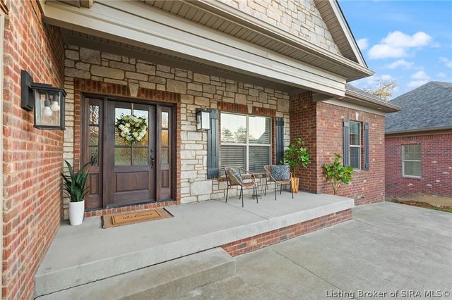2605 W Deville Court, Floyds Knobs, IN 47119