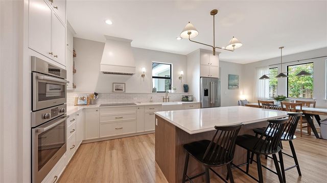 3214 KEY AVENUE, Sarasota, FL 34239