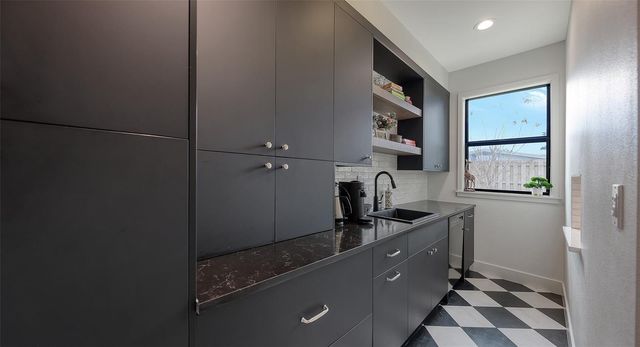 3214 KEY AVENUE, Sarasota, FL 34239