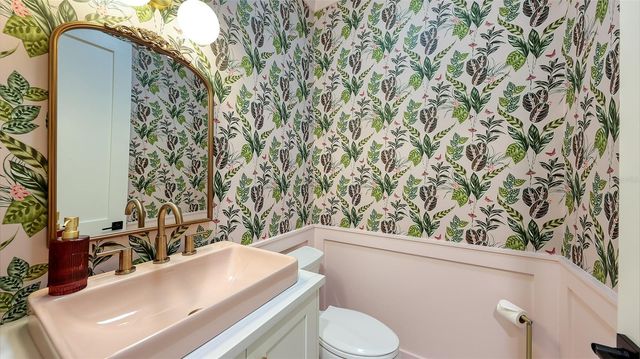 3214 KEY AVENUE, Sarasota, FL 34239