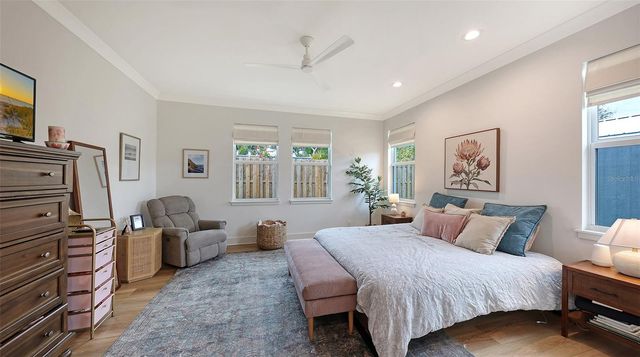 3214 KEY AVENUE, Sarasota, FL 34239