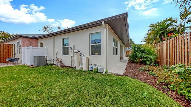 3214 KEY AVENUE, Sarasota, FL 34239