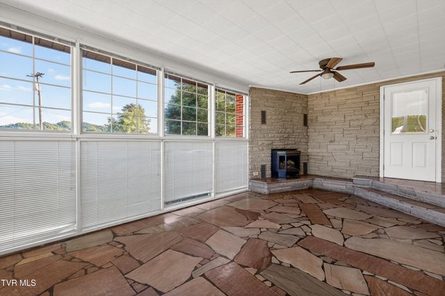 200 Fairacres Drive, Bristol, TN 37620