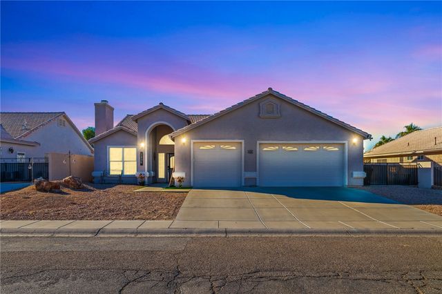 1896 E Shasta Lake Drive, Fort Mohave, AZ 86426