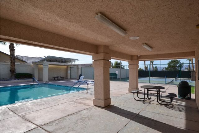 1896 E Shasta Lake Drive, Fort Mohave, AZ 86426