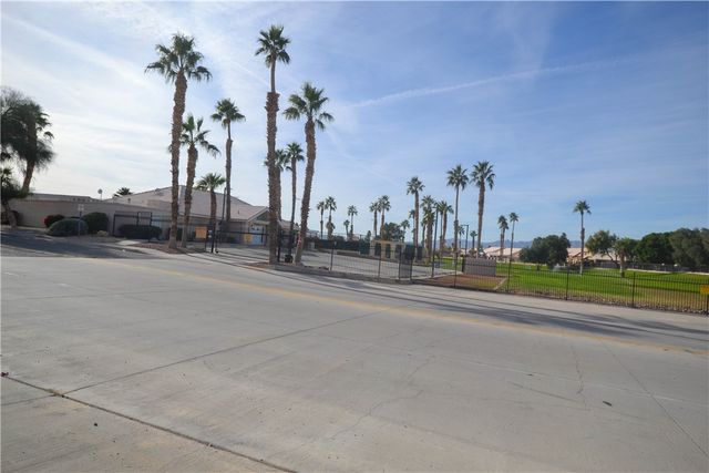 1896 E Shasta Lake Drive, Fort Mohave, AZ 86426