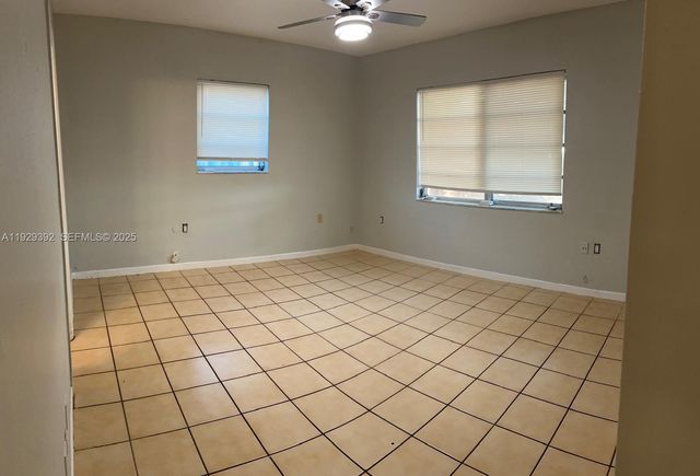 9463 SW 174th St 9463, Palmetto Bay, FL 33157