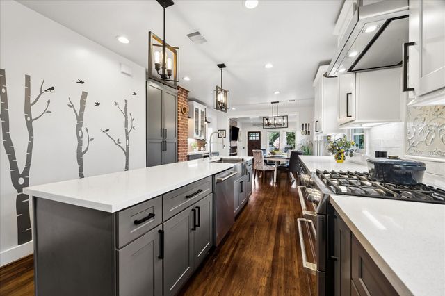 1019 E 14th Street, Houston, TX 77009