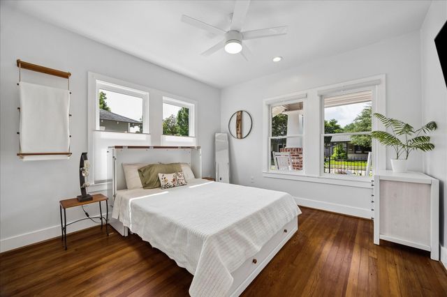 1019 E 14th Street, Houston, TX 77009