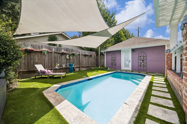 1019 E 14th Street, Houston, TX 77009