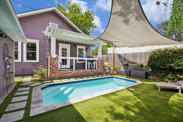 1019 E 14th Street, Houston, TX 77009