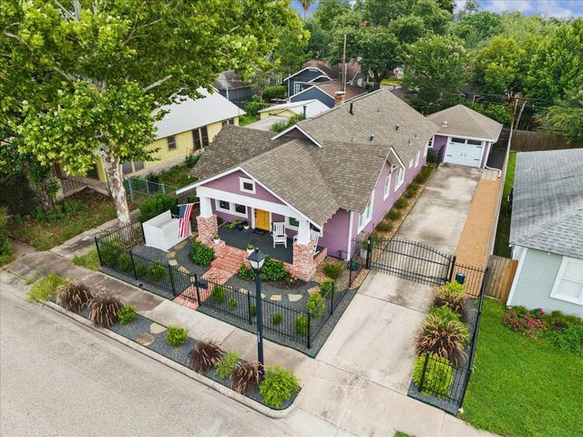 1019 E 14th Street, Houston, TX 77009