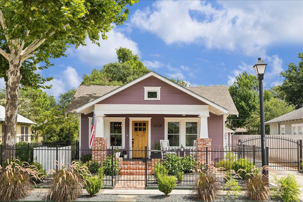 1019 E 14th Street, Houston, TX 77009