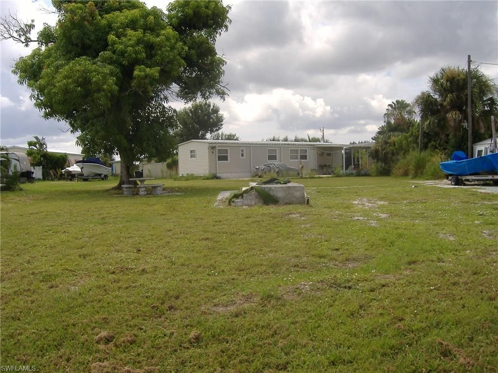 4873 Sandpiper DR, ST. JAMES CITY, FL 33956 — exterior