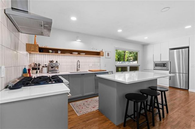 3440 Brookfield Lane, Decatur, GA 30032