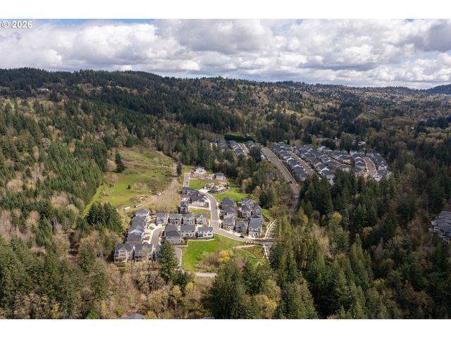 12070 Nw STEWARTRIDGE Ln, Portland, OR 97229