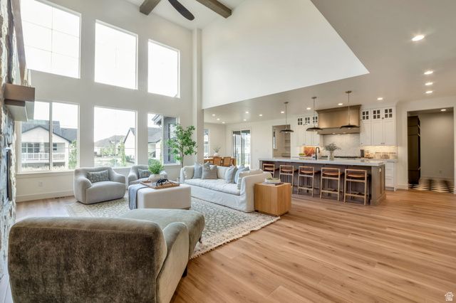 39 N HAYFIELD CIR, Kaysville, UT 84037